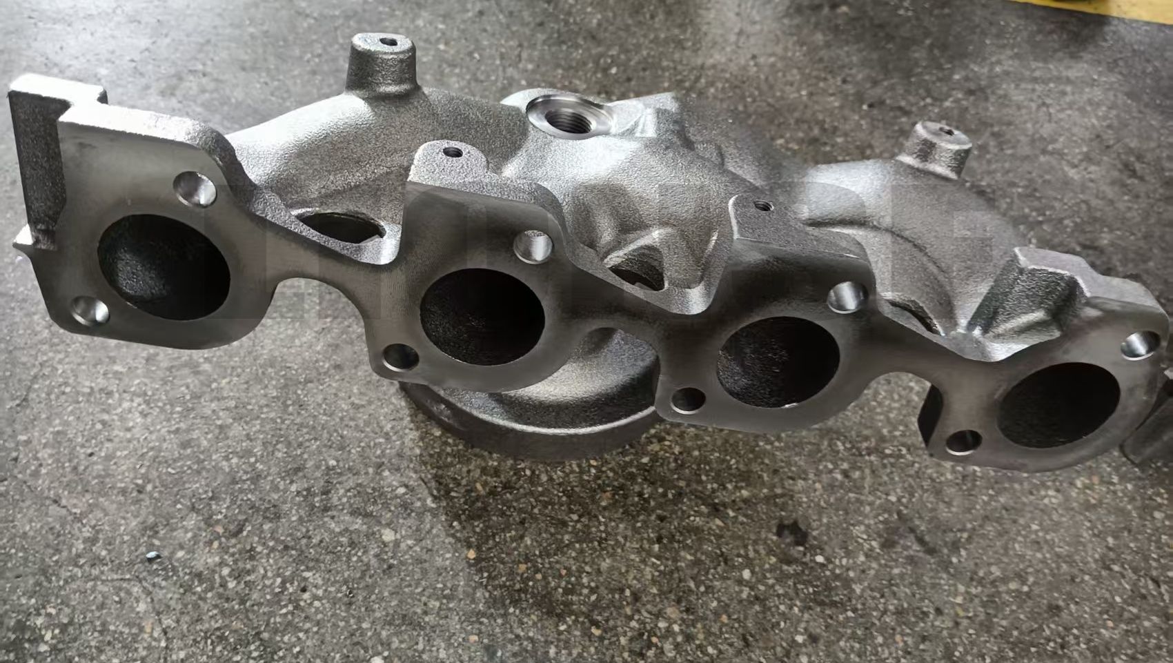 Какви са предимствата на отливките на изпускателните колектори?